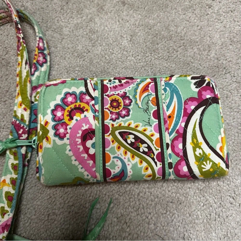 Vera Bradley Plum Crazy Tote & Turnlock Wallet – Retired Pattern - Picture 5 of 9